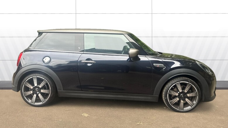 MINI Hatchback 2.0 Cooper S Exclusive 3dr Petrol Hatchback